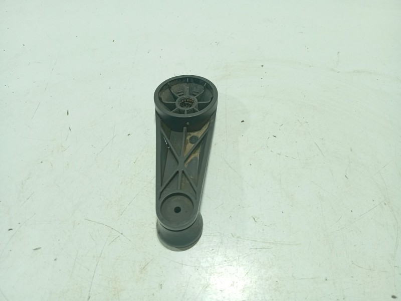 Recambio de maneta elevalunas delantera izquierda para seat marbella ce referencia OEM IAM 1895081  