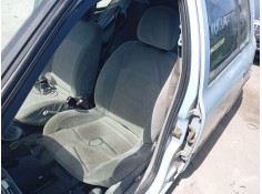 Recambio de asiento delantero izquierdo para renault clio ii (bb_, cb_) 1.5 dci (b/cb08) referencia OEM IAM 6119ADI  