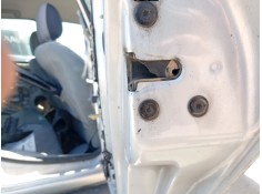 Recambio de cerradura puerta trasera derecha para renault clio ii (bb_, cb_) 1.5 dci (b/cb08) referencia OEM IAM 7701469941  