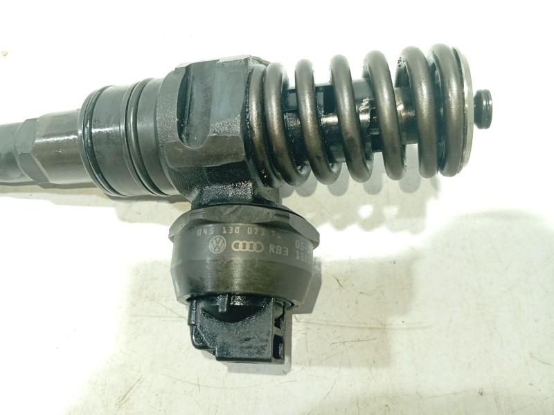 Recambio de inyector para seat ibiza iii (6l1) 1.4 tdi referencia OEM IAM 045130073 0414720035 