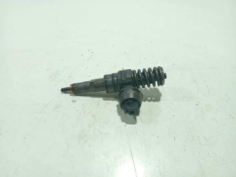 Recambio de inyector para seat ibiza iii (6l1) 1.4 tdi referencia OEM IAM 045130073 04147220035 