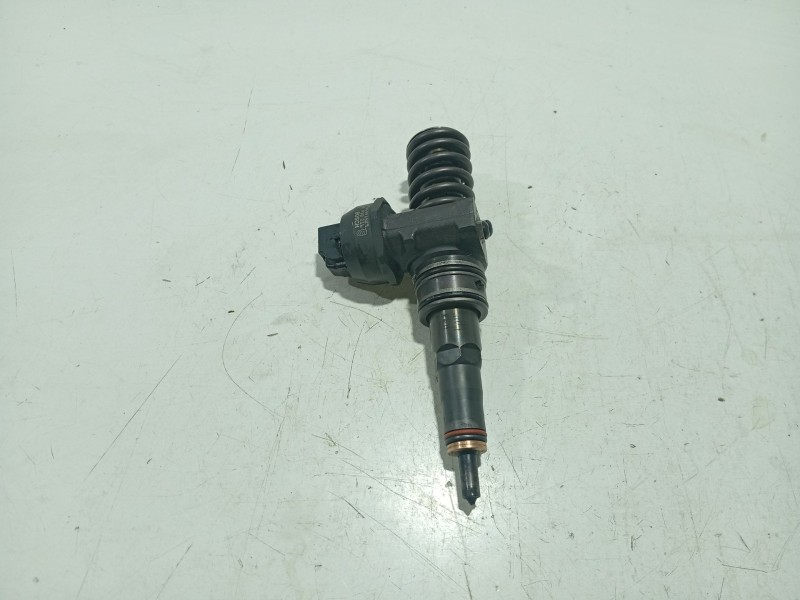 Recambio de inyector para seat ibiza iii (6l1) 1.4 tdi referencia OEM IAM 038130079GX 0986441509 