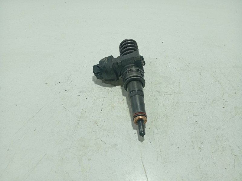 Recambio de inyector para seat ibiza iii (6l1) 1.4 tdi referencia OEM IAM 038130079GX 0986441509 