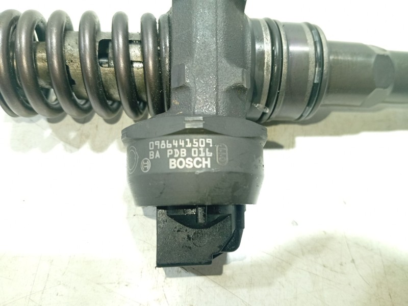 Recambio de inyector para seat ibiza iii (6l1) 1.4 tdi referencia OEM IAM 038130079GX 0986441509 
