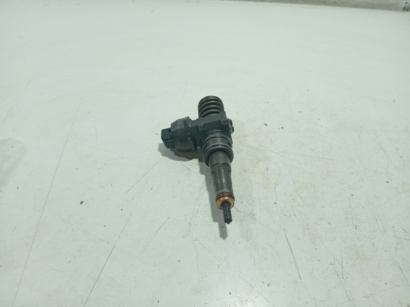Recambio de inyector para seat ibiza iii (6l1) 1.4 tdi referencia OEM IAM   