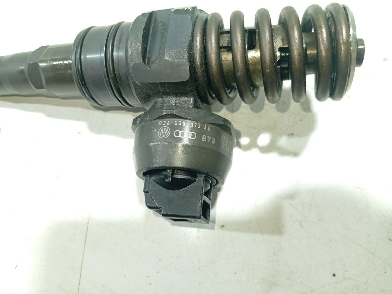 Recambio de inyector para seat ibiza iii (6l1) 1.4 tdi referencia OEM IAM   