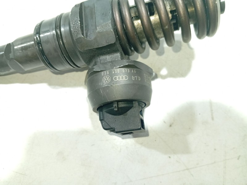 Recambio de inyector para seat ibiza iii (6l1) 1.4 tdi referencia OEM IAM 038130073AG 0414720215 