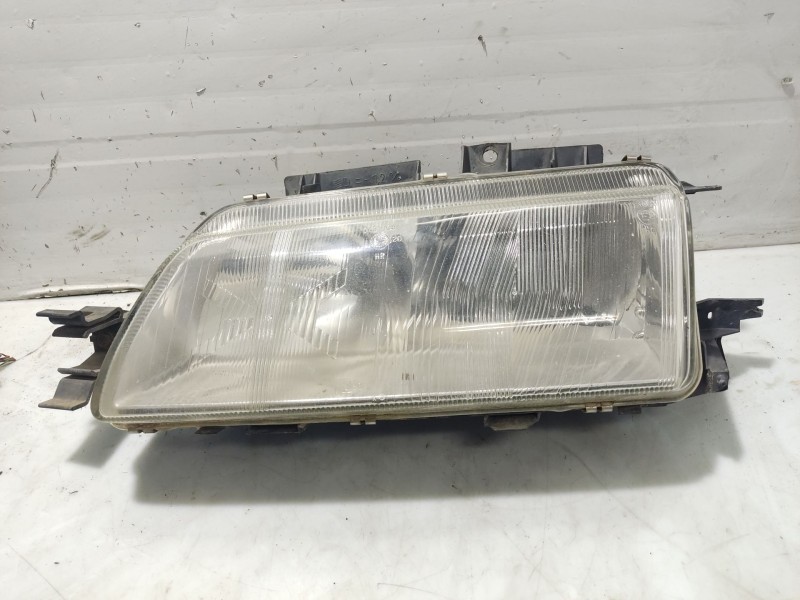 Recambio de faro izquierdo para peugeot 605 sldt referencia OEM IAM   