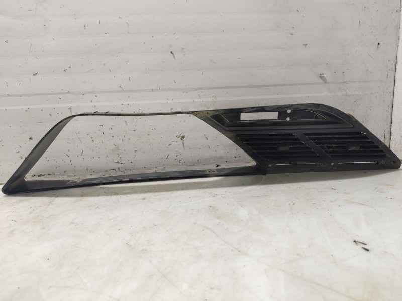 Recambio de moldura para peugeot 605 sldt referencia OEM IAM   