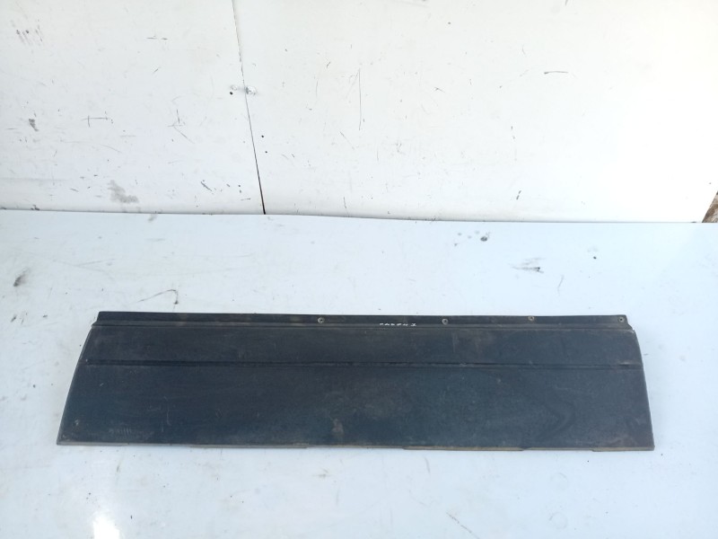 Recambio de moldura puerta delantera izquierda para seat marbella ce referencia OEM IAM   