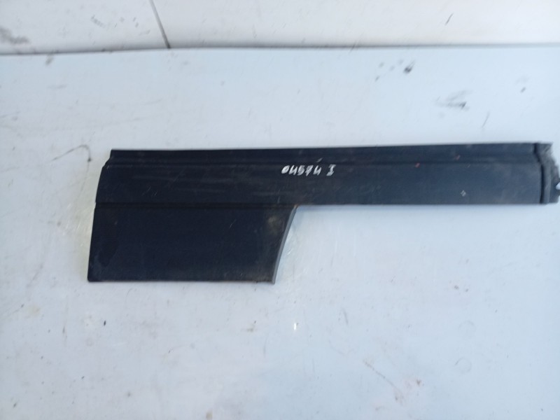 Recambio de moldura para seat marbella ce referencia OEM IAM   