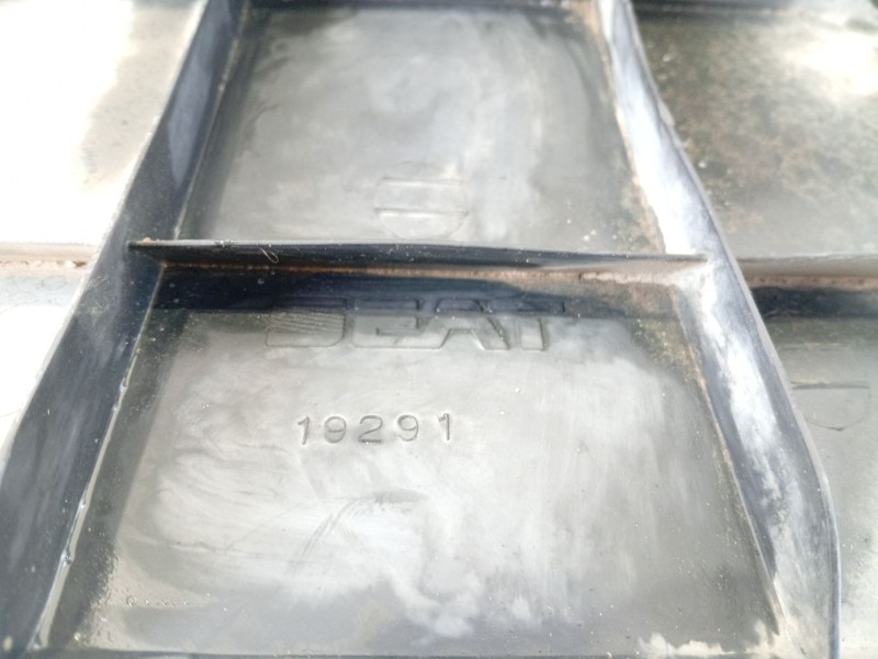 Recambio de paragolpes trasero para seat marbella ce referencia OEM IAM   