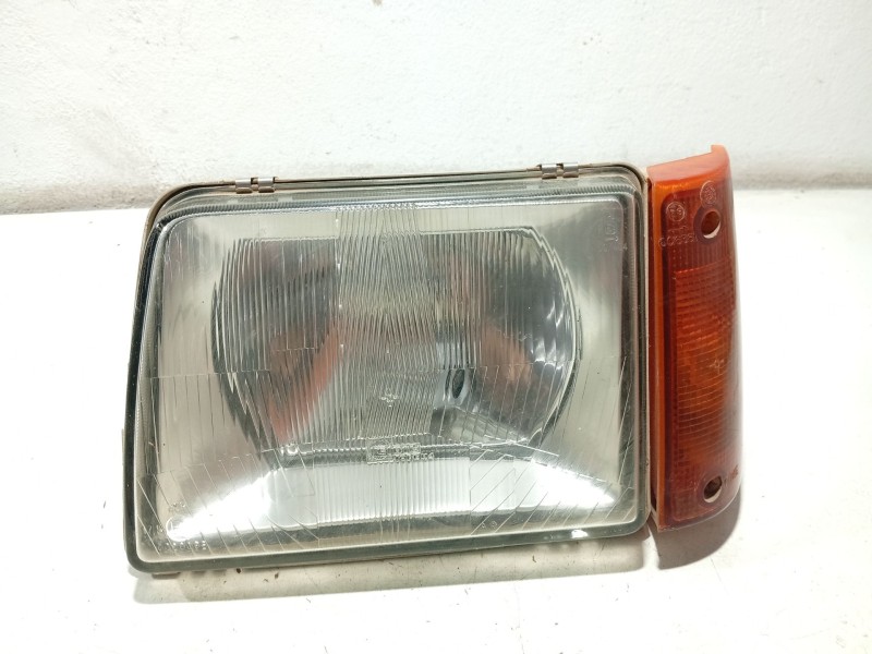 Recambio de faro izquierdo para seat marbella ce referencia OEM IAM 007404  