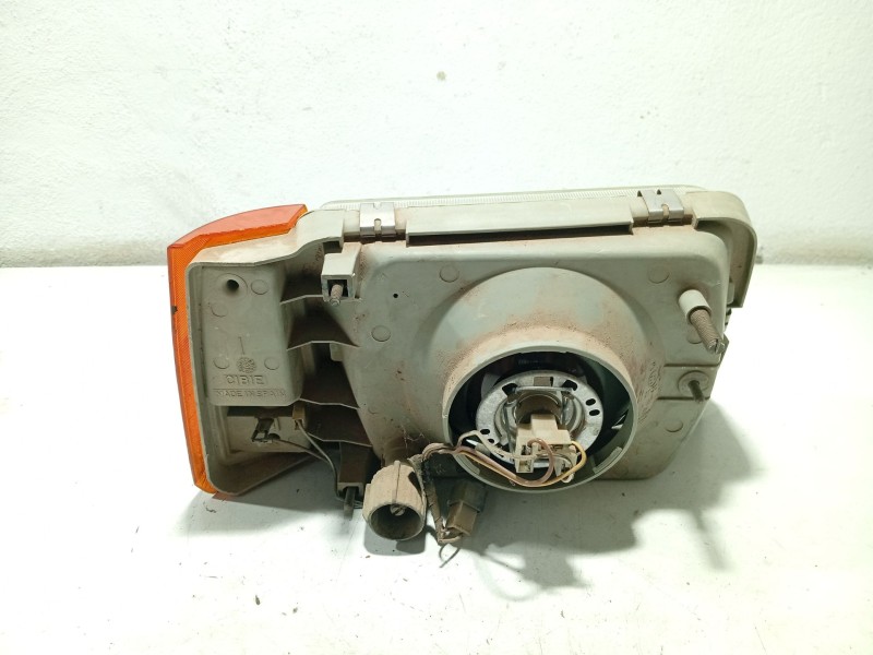 Recambio de faro izquierdo para seat marbella ce referencia OEM IAM 007404  