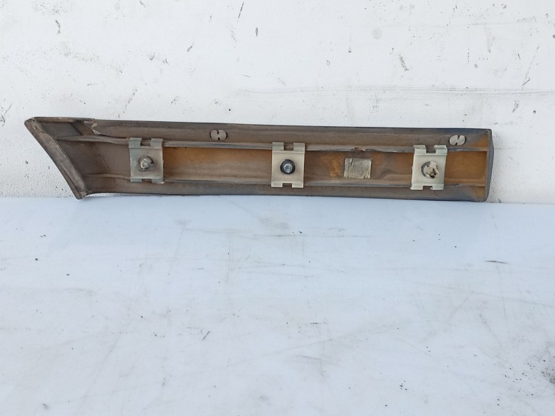 Recambio de moldura para mercedes-benz clase c (w202) c 220 (202.022) referencia OEM IAM 2026902862 A2026902862 