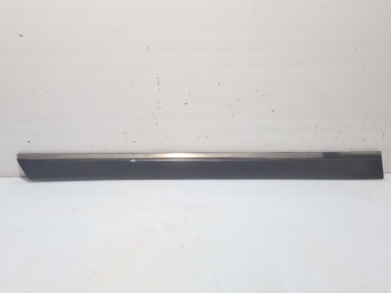 Recambio de moldura para mercedes-benz clase c (w202) c 220 (202.022) referencia OEM IAM   