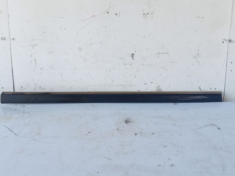 Recambio de moldura para mercedes-benz clase c (w202) c 220 (202.022) referencia OEM IAM 2026903062  