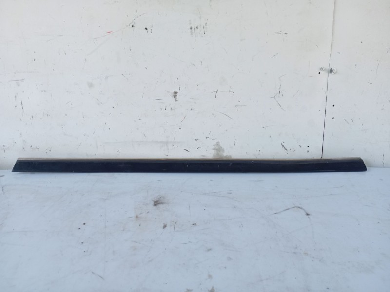 Recambio de moldura para mercedes-benz clase c (w202) c 220 (202.022) referencia OEM IAM 2026902962  