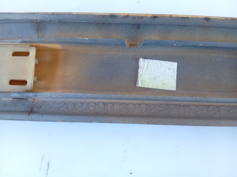 Recambio de moldura para mercedes-benz clase c (w202) c 220 (202.022) referencia OEM IAM 2026902962  