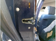 Recambio de cerradura puerta trasera izquierda para mercedes-benz clase c (w202) c 220 (202.022) referencia OEM IAM A2027300535 