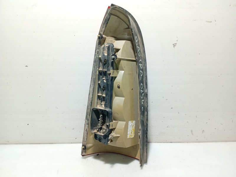 Recambio de piloto trasero derecho para opel astra g caravan elegance referencia OEM IAM 6223019 09117265 