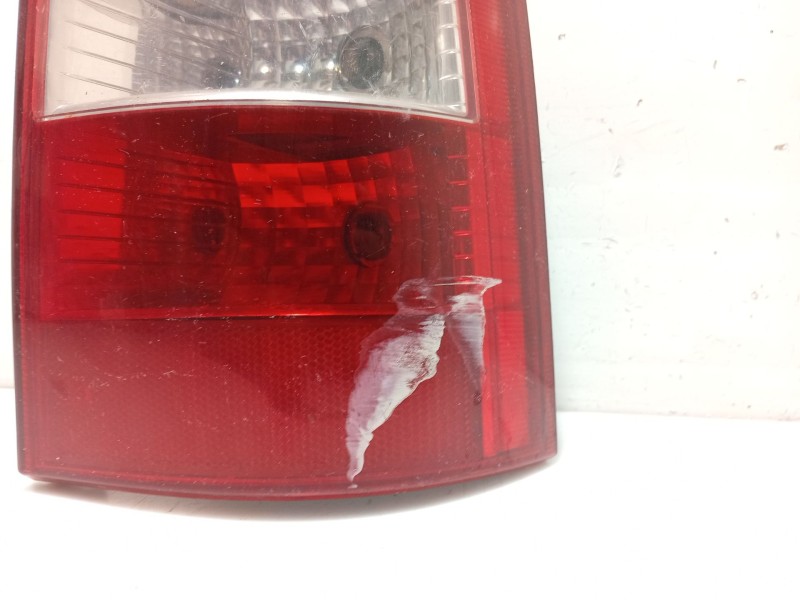 Recambio de piloto trasero derecho para opel astra g caravan elegance referencia OEM IAM 6223019 09117265 