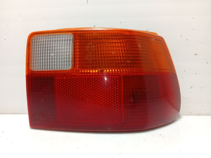 Recambio de piloto trasero derecho para opel astra f berlina referencia OEM IAM 1223976 90421970 