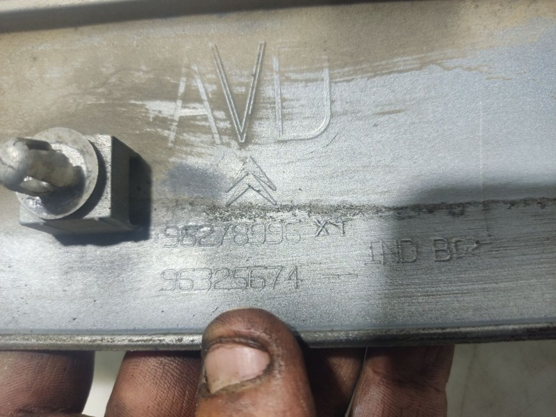 Recambio de moldura para citroën c5 i (dc_) 2.0 hdi referencia OEM IAM   