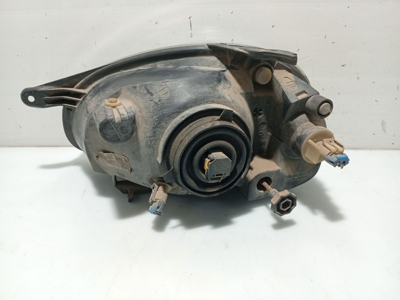 Recambio de faro derecho para opel corsa b referencia OEM IAM 1216487 90386294 1216489