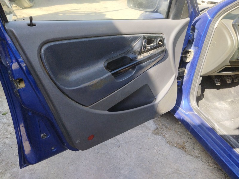 seat ibiza ii (6k1) del año 2001