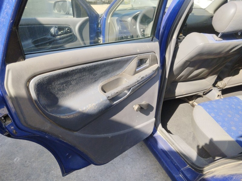 seat ibiza ii (6k1) del año 2001