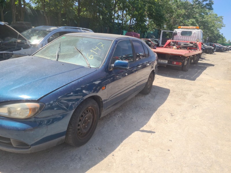 nissan primera hatchback (p11) del año 2001