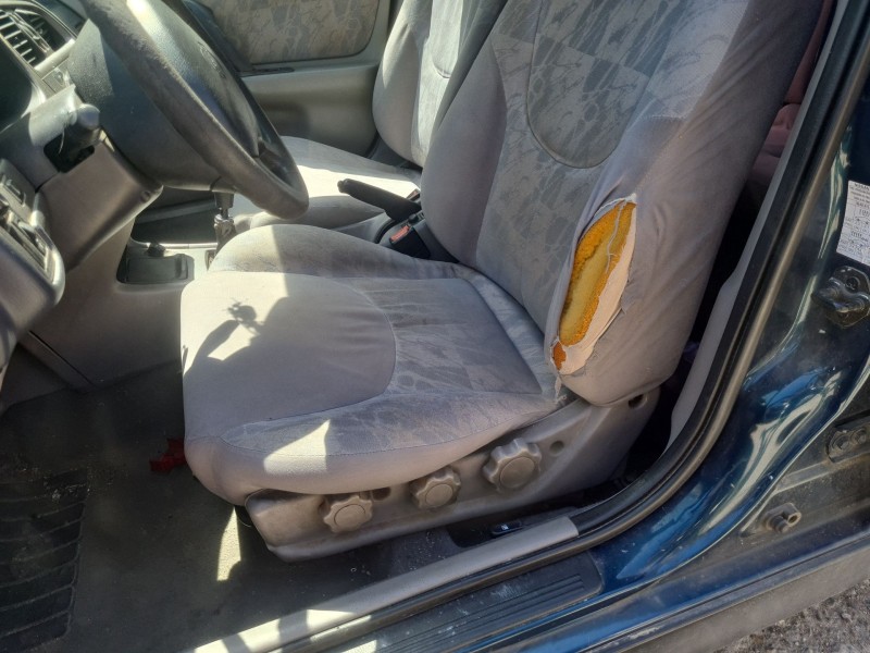 nissan primera hatchback (p11) del año 2001