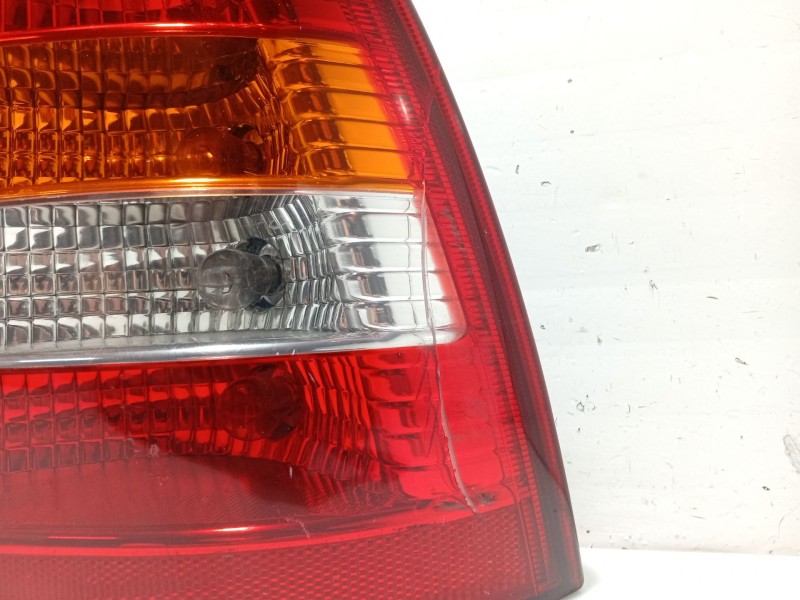 Recambio de piloto trasero derecho para opel astra g berlina club referencia OEM IAM 1222076 90521544 