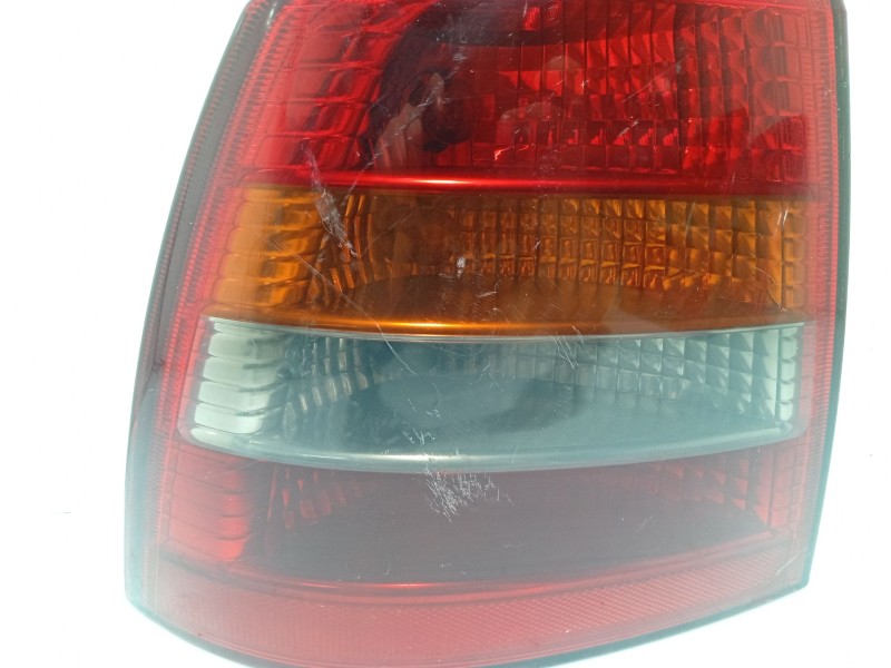 Recambio de piloto trasero izquierdo para opel astra g berlina club referencia OEM IAM 1222073 90521542 