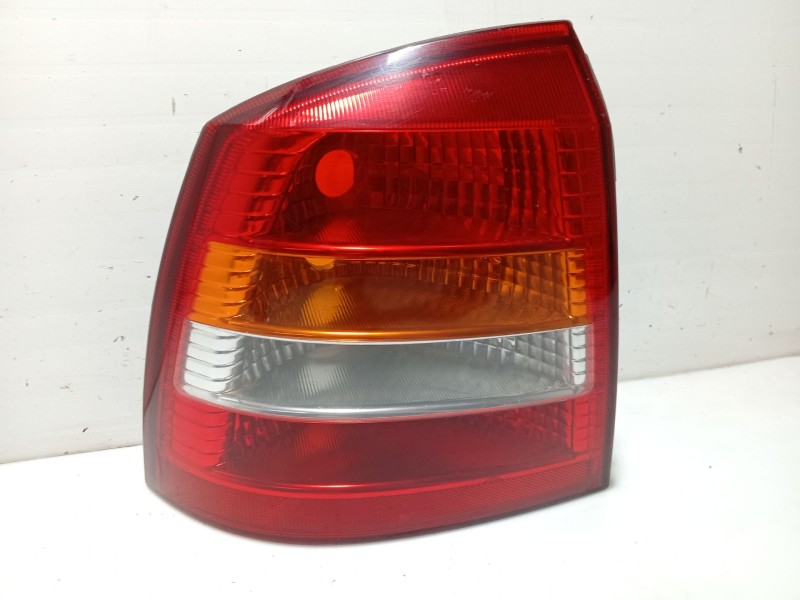 Recambio de piloto trasero izquierdo para opel astra g berlina club referencia OEM IAM 1222073 90521542 