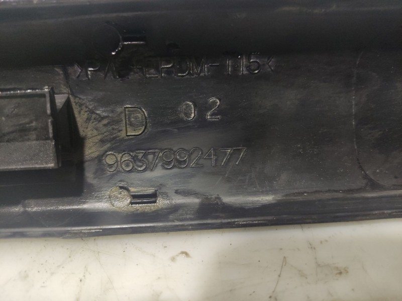 Recambio de moldura para citroën c3 i (fc_, fn_) 1.4 hdi referencia OEM IAM   