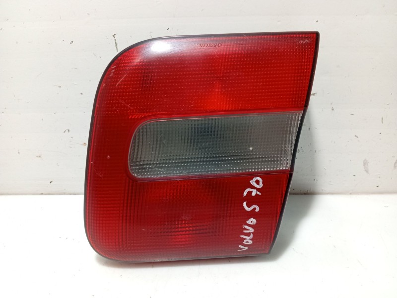 Recambio de piloto trasero derecho para volvo s70 berlina black edition referencia OEM IAM 9151634 9151636 9157009