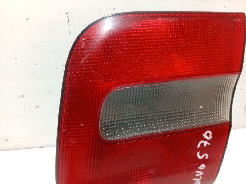 Recambio de piloto trasero derecho para volvo s70 berlina black edition referencia OEM IAM 9151634 9151636 9157009