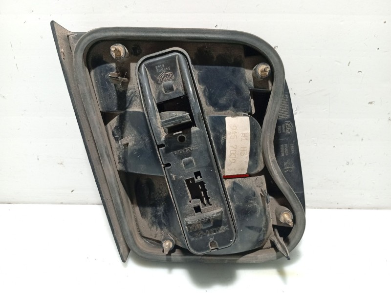 Recambio de piloto trasero derecho para volvo s70 berlina black edition referencia OEM IAM 9151634 9151636 9157009