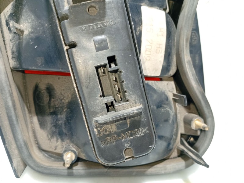 Recambio de piloto trasero derecho para volvo s70 berlina black edition referencia OEM IAM 9151634 9151636 9157009