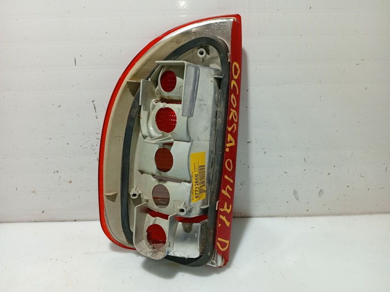 Recambio de piloto trasero derecho para opel corsa b referencia OEM IAM 1223491 67732660 