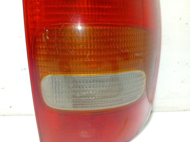 Recambio de piloto trasero derecho para opel corsa b referencia OEM IAM 1223491 67732660 