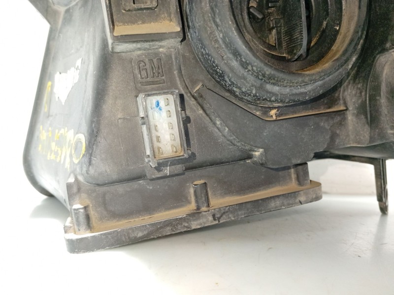 Recambio de faro derecho para opel meriva referencia OEM IAM 1216152 93321053 89308560