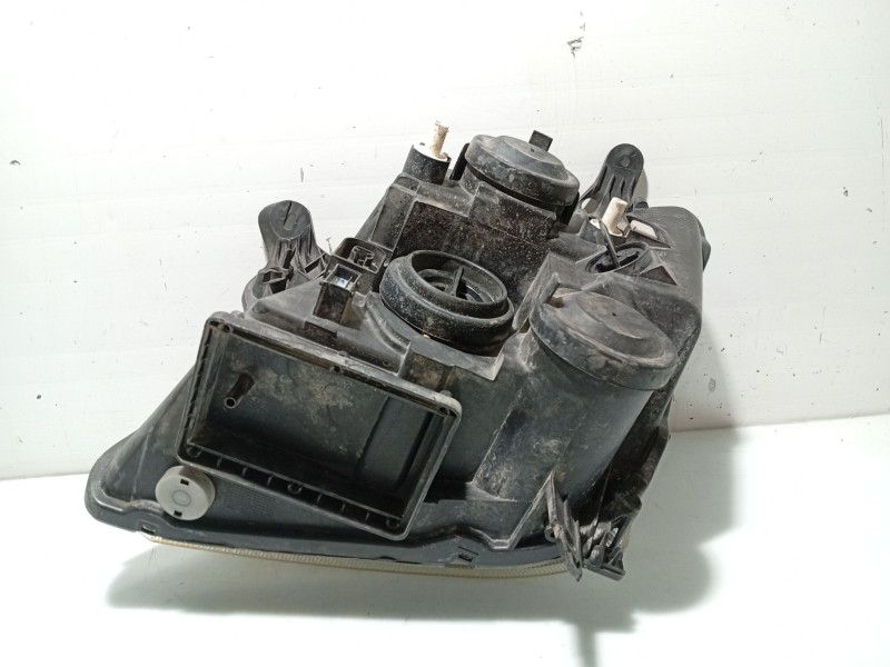 Recambio de faro derecho para opel meriva referencia OEM IAM 1216152 93321053 89308560