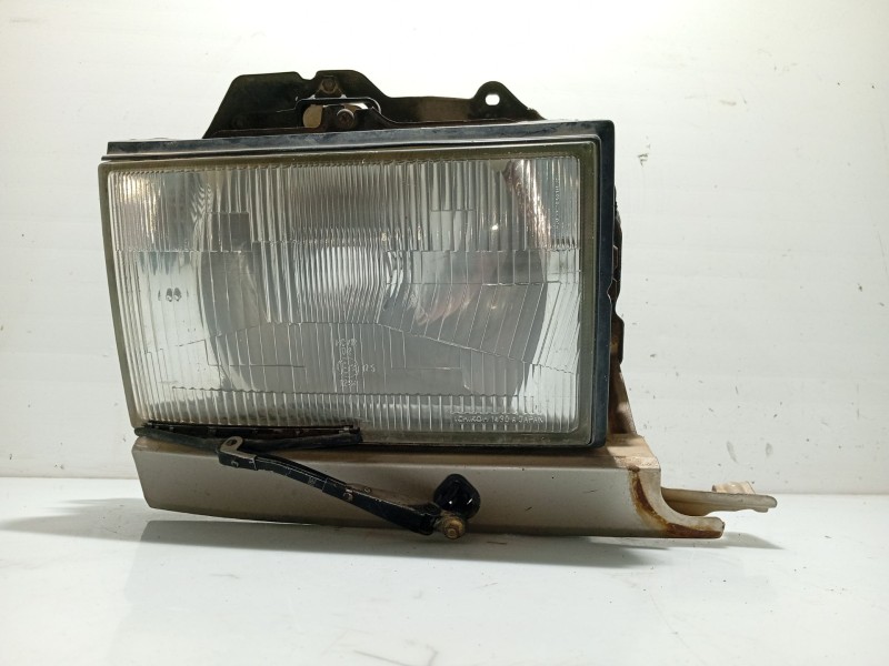 Recambio de faro derecho para opel monterey referencia OEM IAM 1216466  