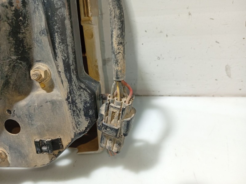 Recambio de faro derecho para opel monterey referencia OEM IAM 1216466  