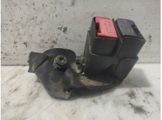 Recambio de anclaje cinturon trasero izquierdo para renault clio ii (bb_, cb_) 1.5 dci (b/cb08) referencia OEM IAM   