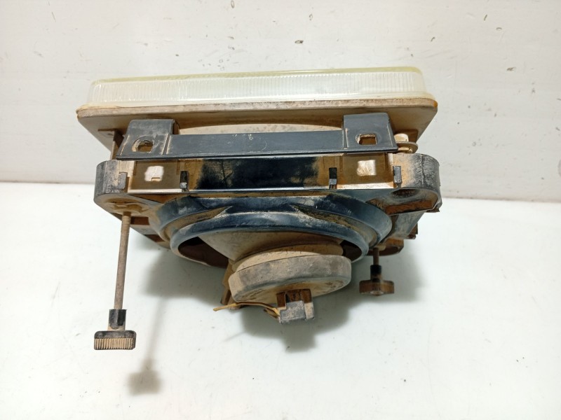 Recambio de faro derecho para opel corsa a referencia OEM IAM 1216339  