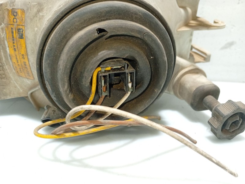 Recambio de faro derecho para opel astra f berlina referencia OEM IAM 1216456 90383787 37321381 Recambio de faro derecho para opel astra f berlina referencia OEM IAM 1216456 90383787 37321381